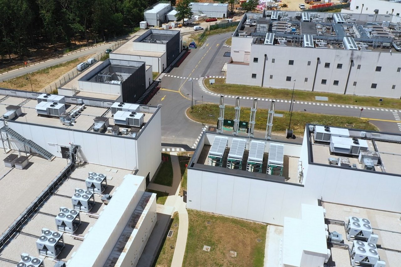 Vogelperspektive von Data4 in Marcoussis