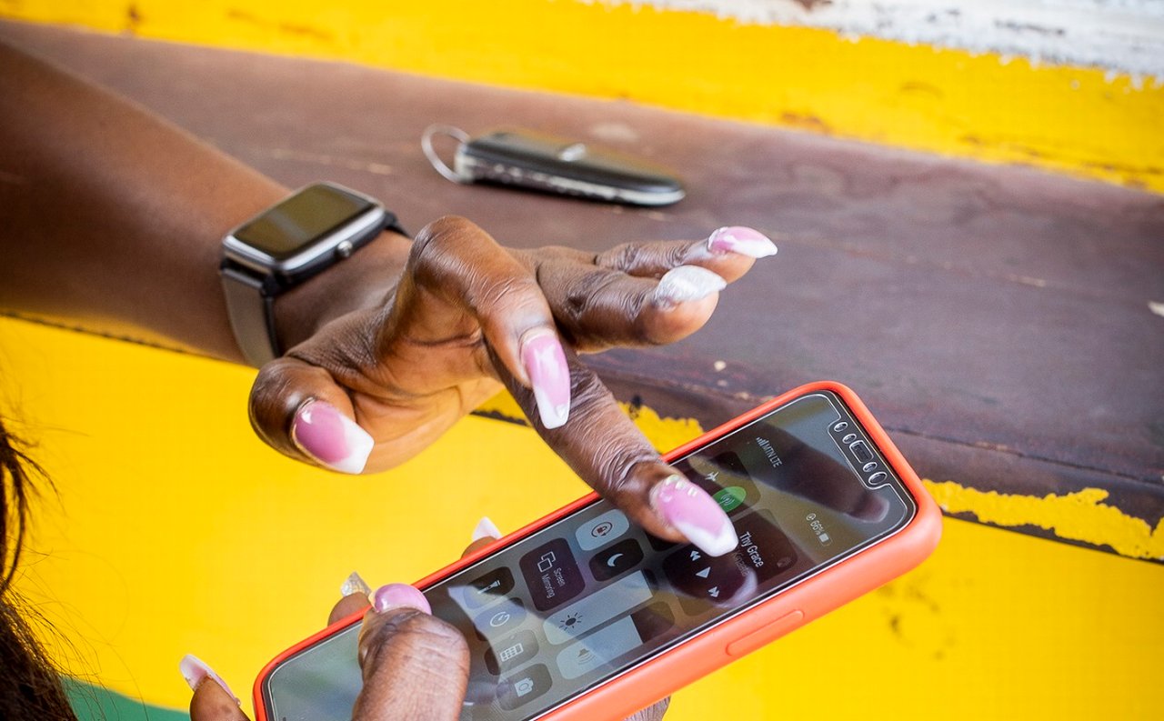 MobileMoney Ghana Überweisung per Smartphone