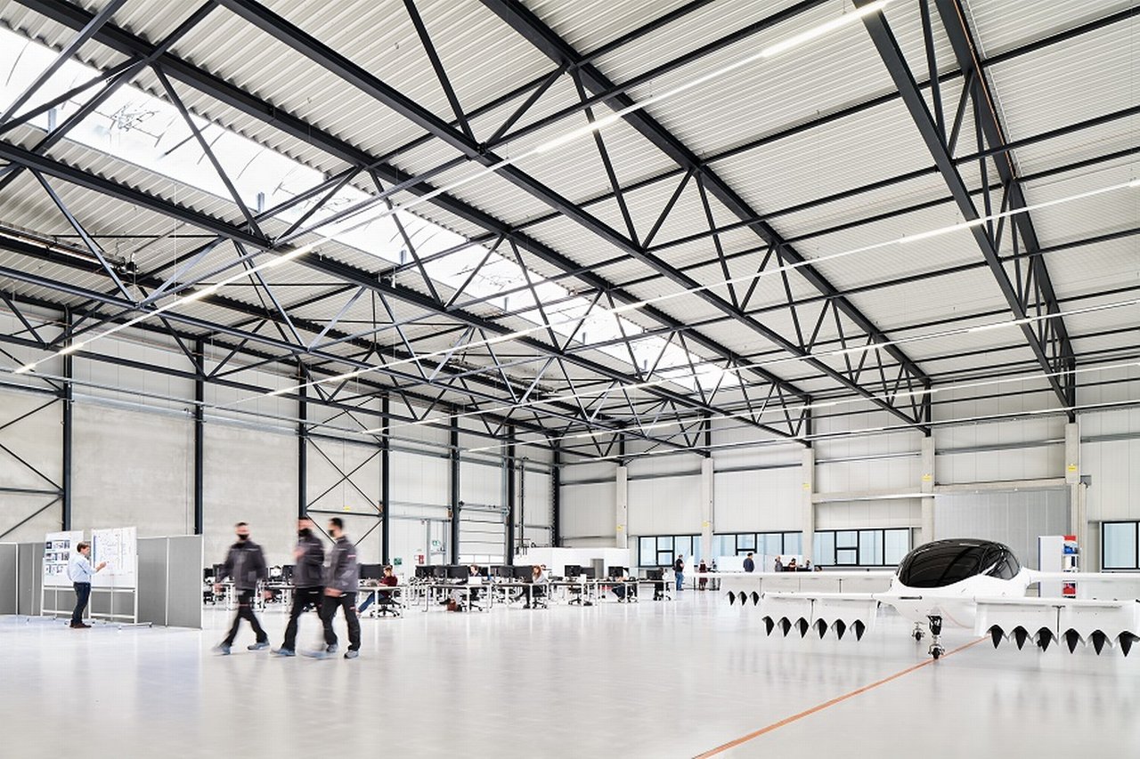 Lilium jet hangar