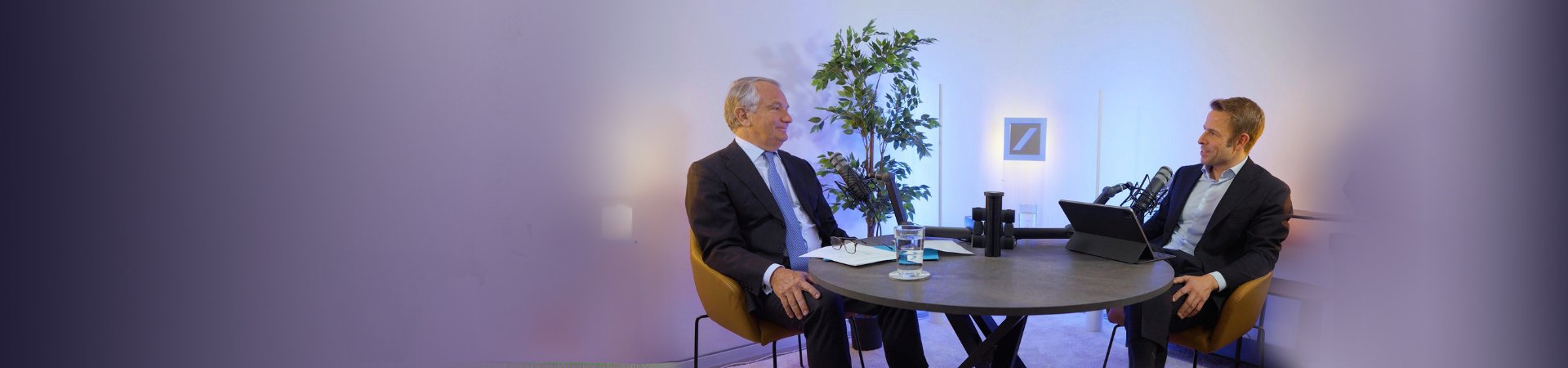 Alexander Wynaendts and Ben Alka engaged in a discussion at a round table for the podcast on the power of purpose for organisations