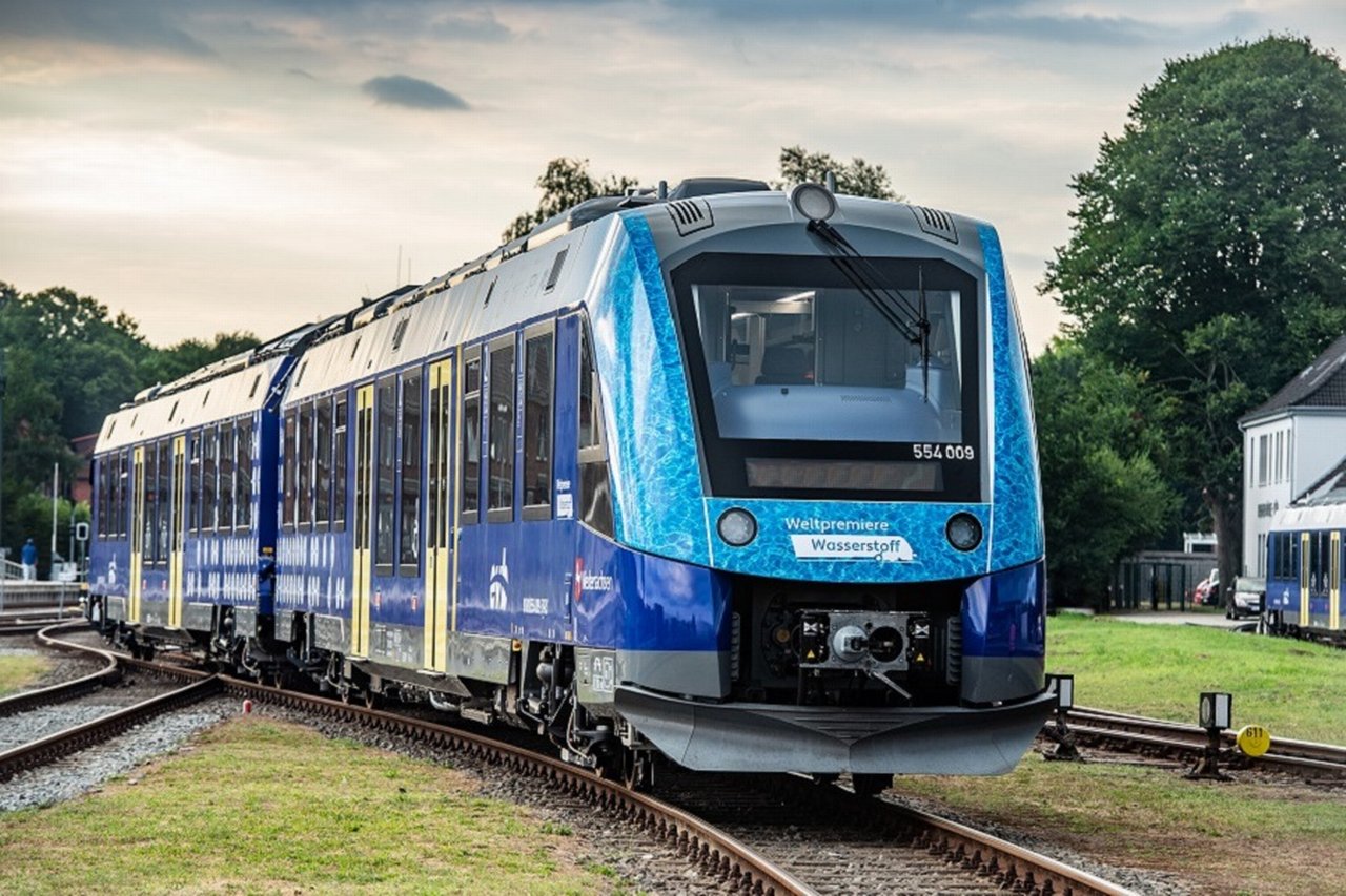 Alstom hydrogen train – a world premiere