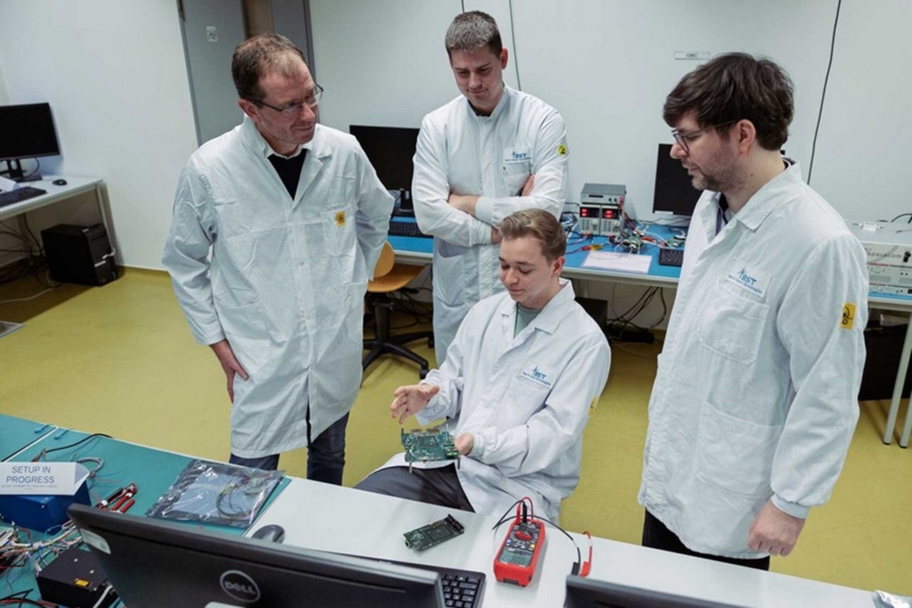 In the BST satellite lab