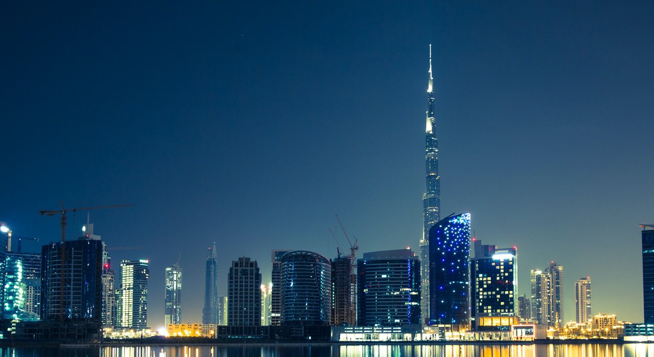 Dubai-skyline-at-night.png