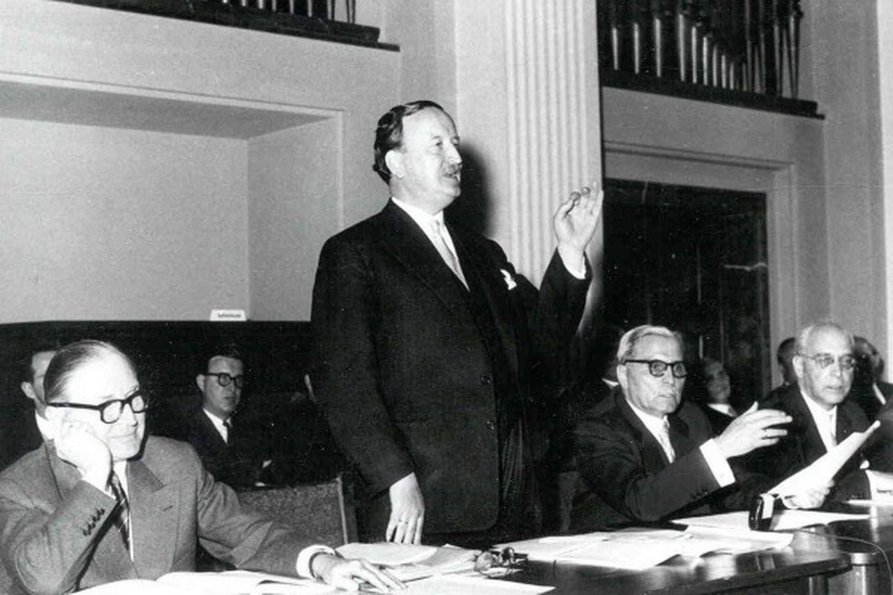 Hermann Josef Abs at the Annual General Meeting 1957