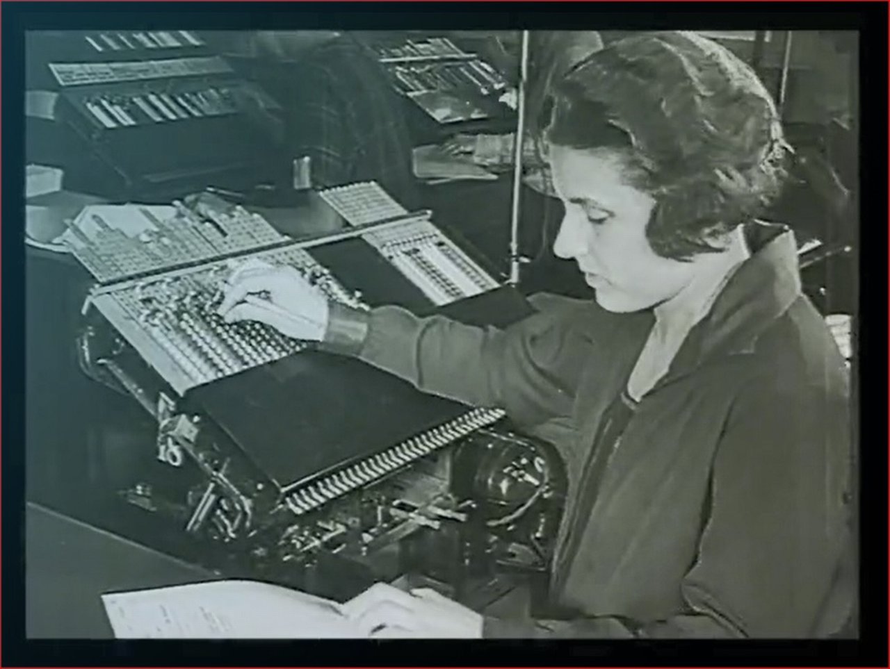 Female bank employee 1927