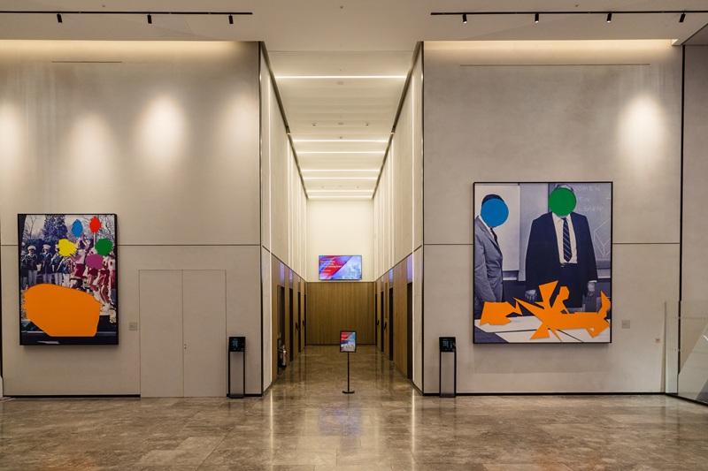Modern-lobby-john-baldessari-artworks.jpg