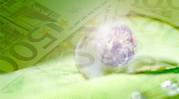 grünes Geld mit Erdball