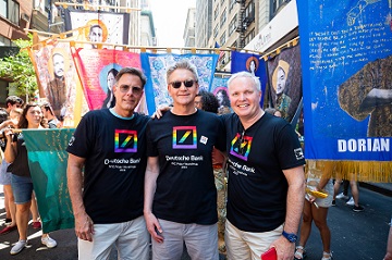 Stuart Lewis beim "World Pride March" in New York