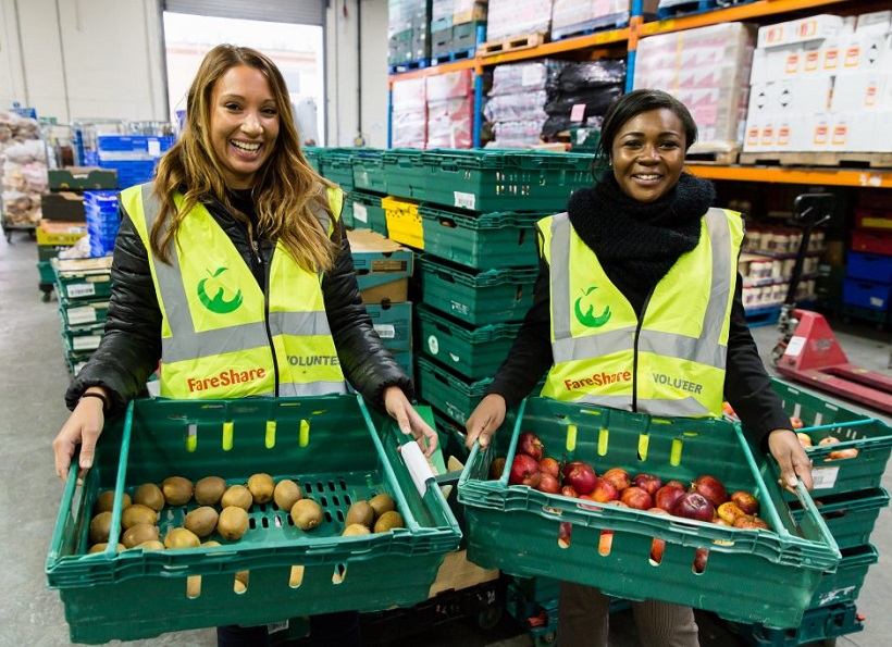 Volunteering Deutsche Bank staff