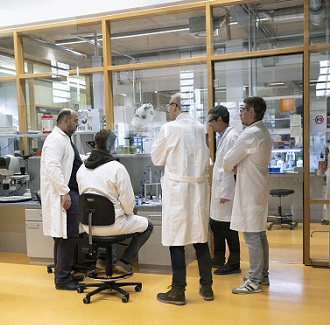 Wissenschaftler bei Miltenyi Biotec